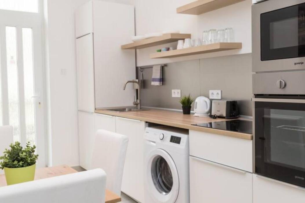 Hi-Bp Sunny Home Apartments In The Heart Of Budapeszt Zewnętrze zdjęcie